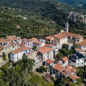 lovely-renovated-apartment-near-dolcedo.hotelitalianriviera.com/